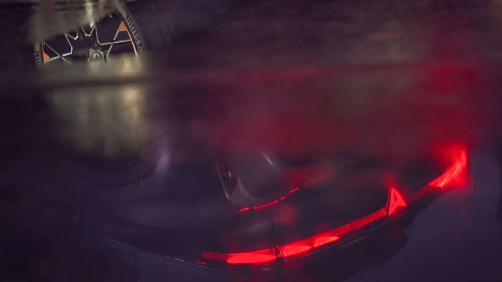 H teaser εικόνα που δημοσίευσε η CUPRA. 
